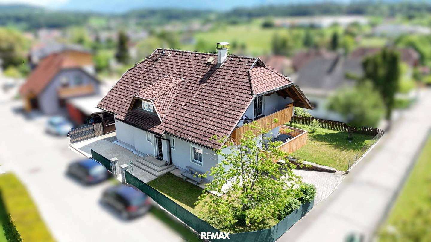 Viel Platz für Familie oder Vermietung – Zwei Wohneinheiten unter einem Dach in Köttmannsdorf