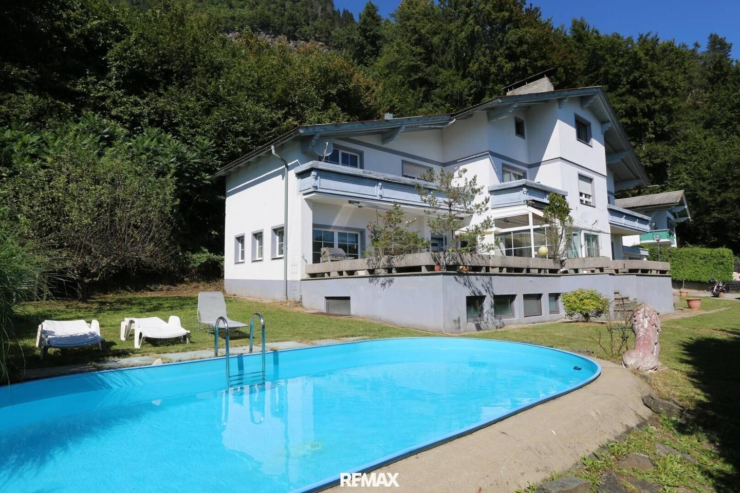 Mehrfamilienhaus mit Umbaupotential  in sonniger Lage