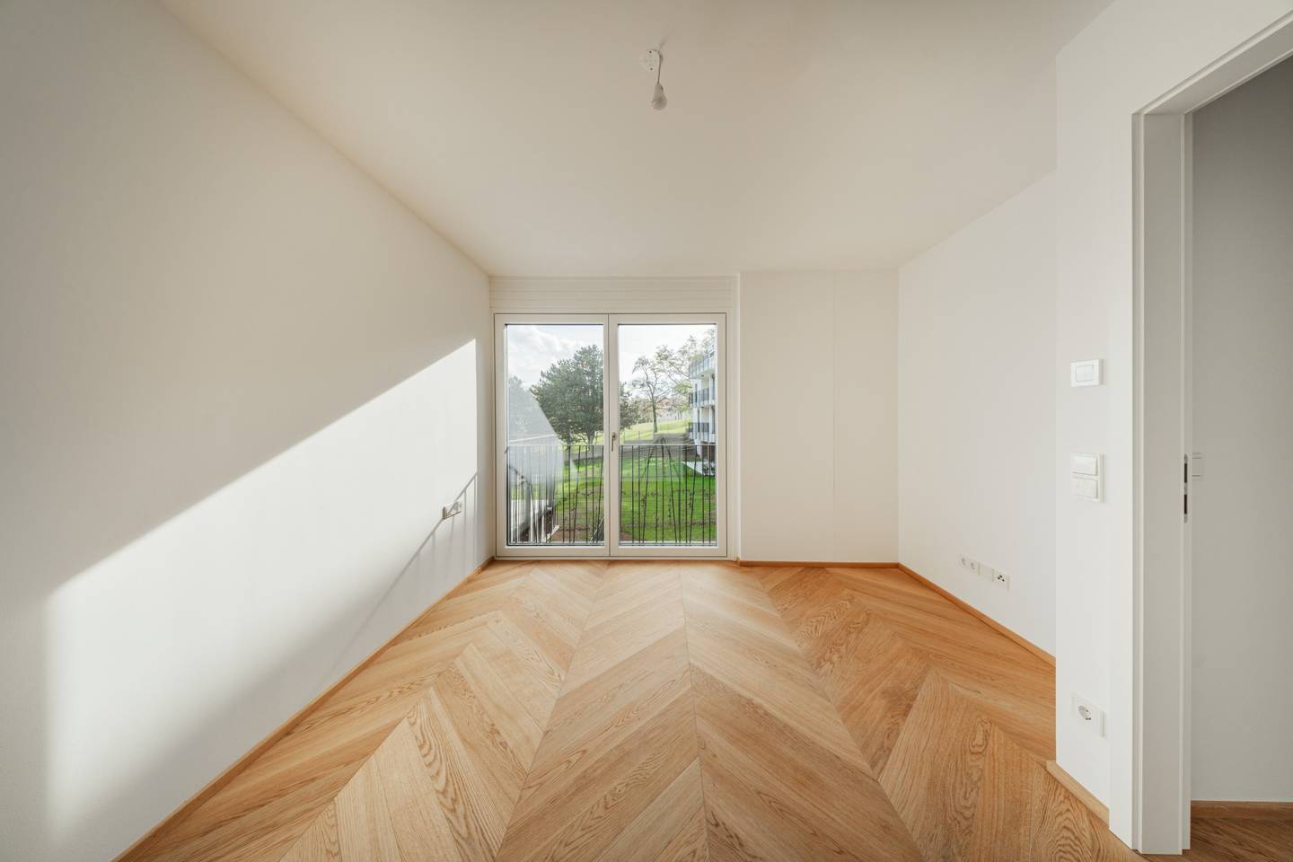 Wohnung mit Loggia und Grünblick im Neubau