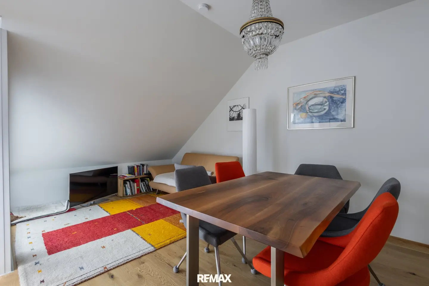 Neubau-Dachgeschosswohnung mit Südbalkon inkl. Tiefgaragenplatz in Villach