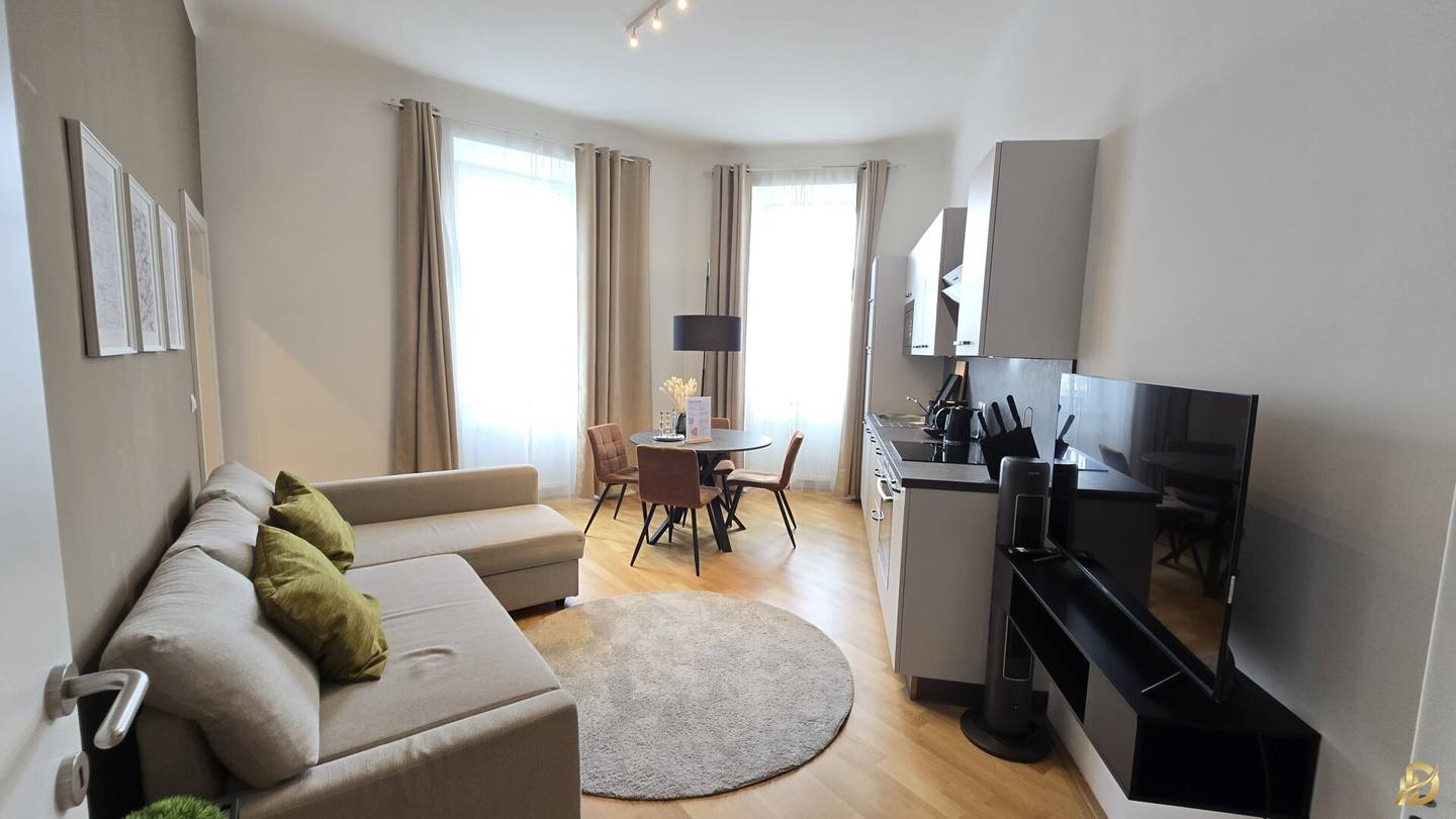 Wunderschöne Wohnung im Altbau 2.Zi. Wohnung, zweiter Stock