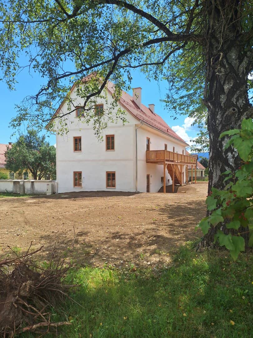 Exklusiv und luxuriös - Residieren im Gutshof Maierhof (bis zu 2 Monate "mietfrei" für Schnellentschlossene!)