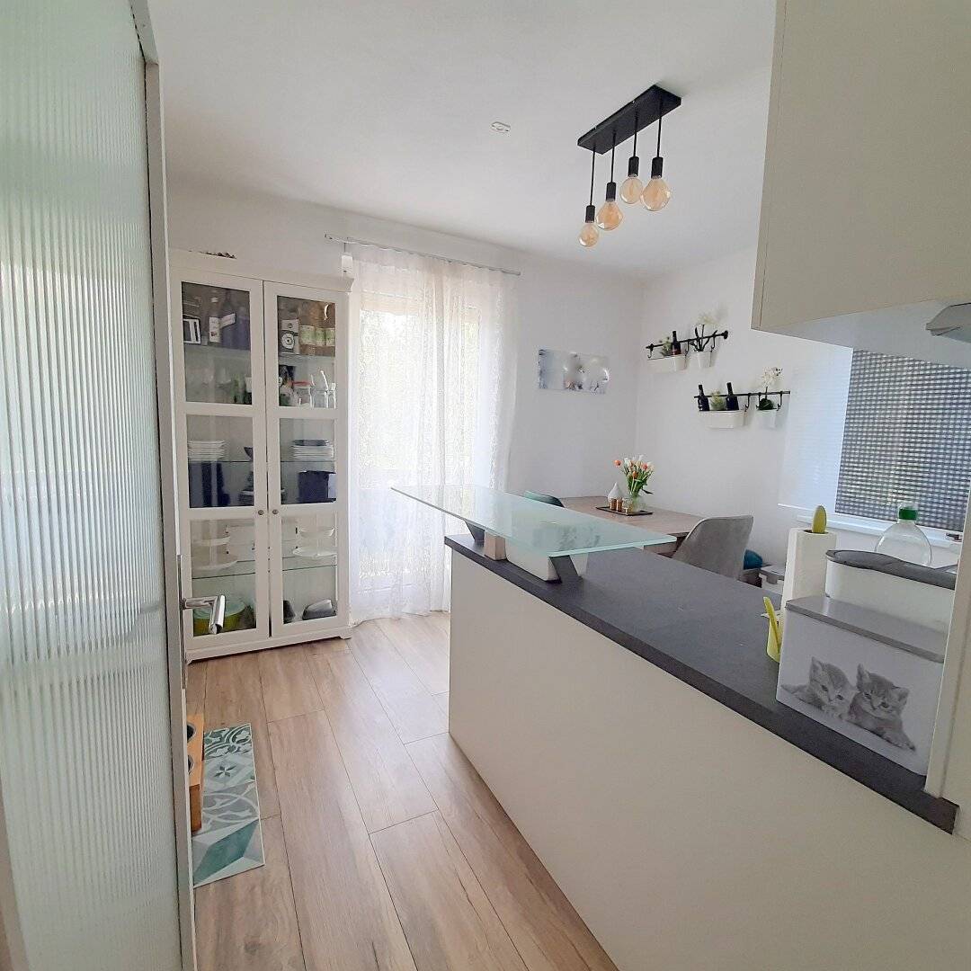 Wunderschöne, gut gelegene Wohnung sucht neuen Besitzer! Nur 10 Gehminuten vom LKH entfernt!