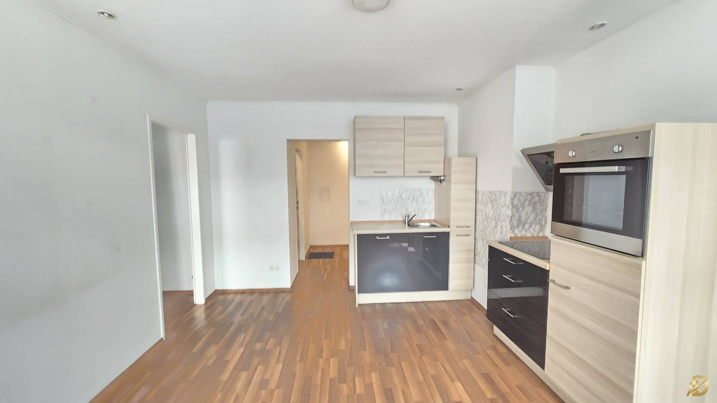 Schöne 4 Zi. Wohnung Erdgeschoß