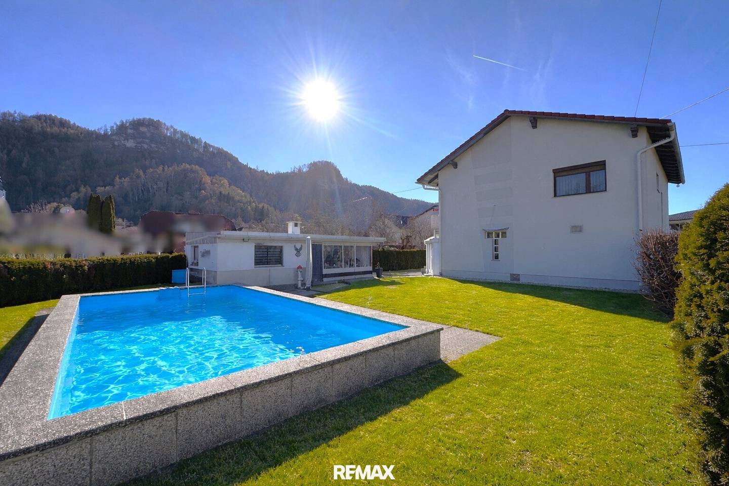 Wohnen wie im Urlaub: Haus mit Pool, viel Grün & Privatsphäre in Ebenthal