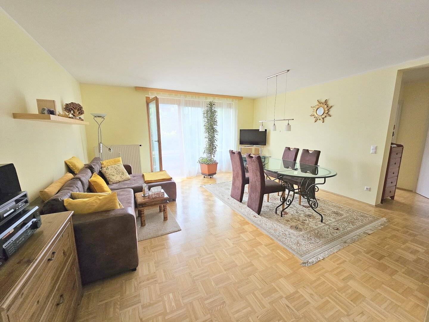 Hart - Wunderschöne, sonnendurchflutete 3-Zimmer-Wohnung mit toller Raumaufteilung!