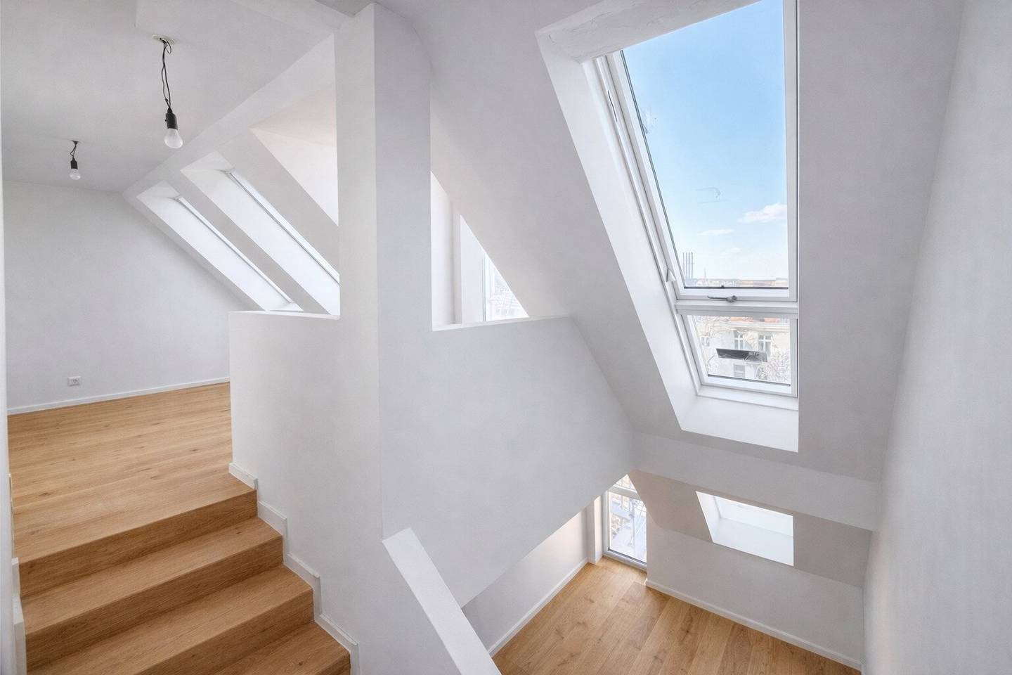 Moderne 3-Zimmer Maisonette-Wohnung mit Terrasse in 1120 Wien!