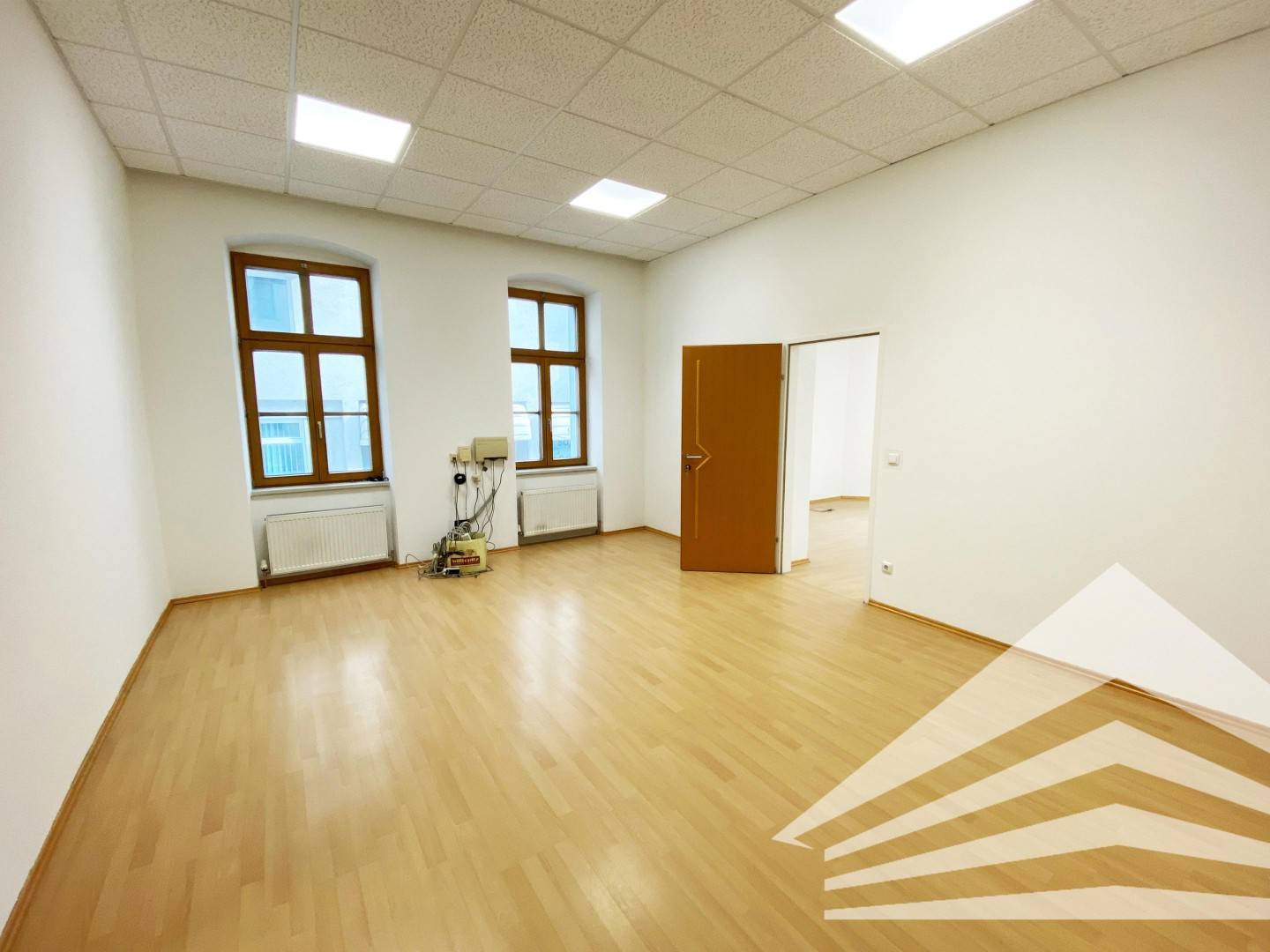 Gepflegtes Altbaubüro im Herzen von Linz-Urfahr - ab sofort verfügbar!