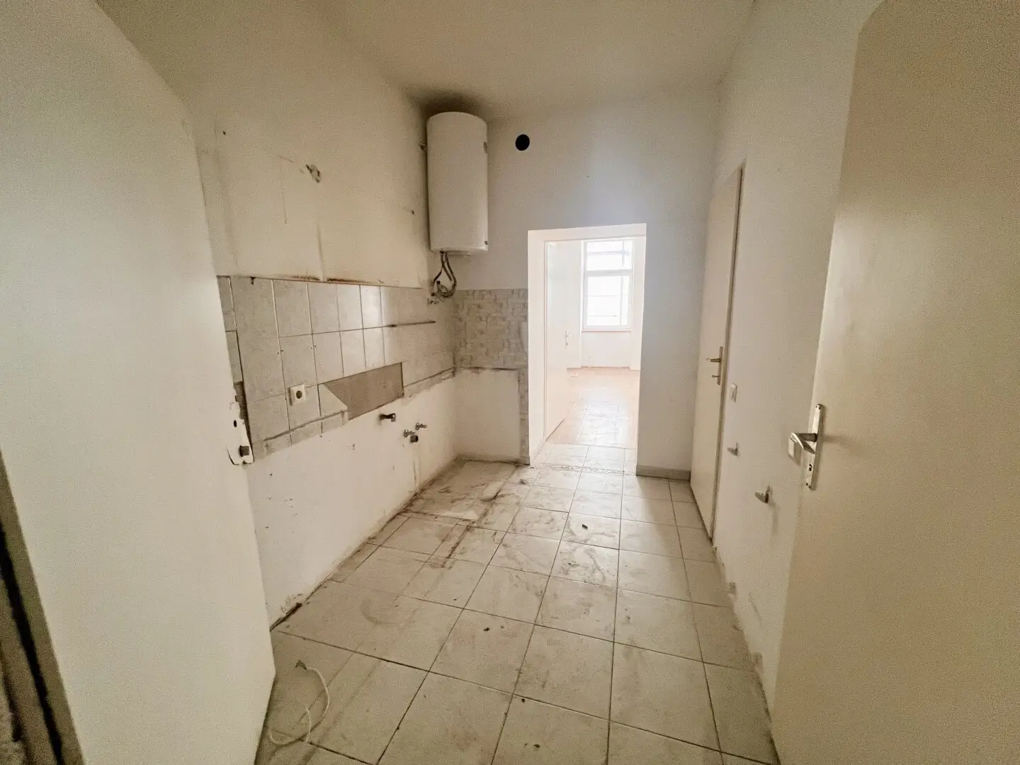 Günstige 1,5 - Zimmer Wohnung im 3.ten Liftstock - Kurzzeitvermietung möglich!