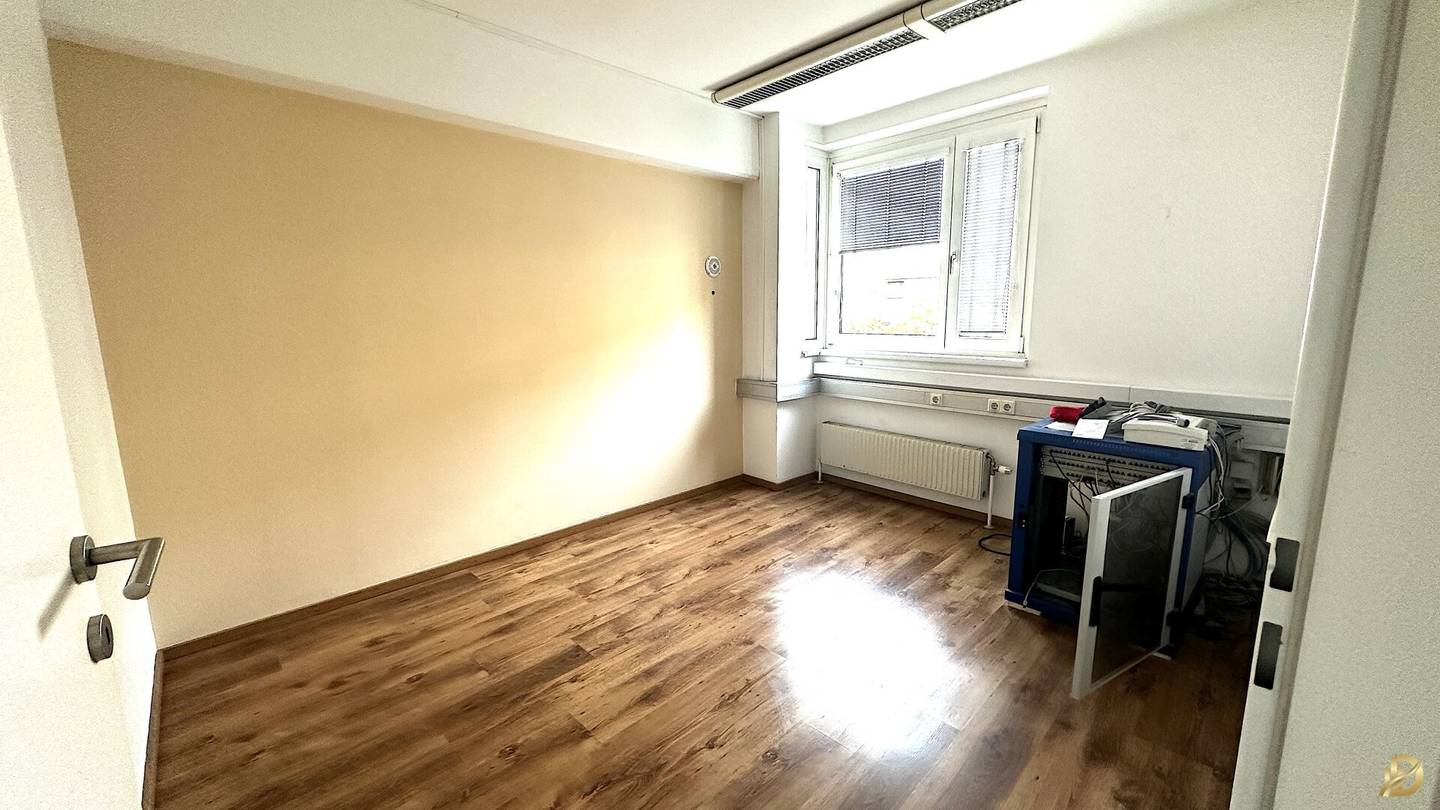 Praxis oder Büroräumlichkeiten zum Vermieten, Hütteldorfer Straße