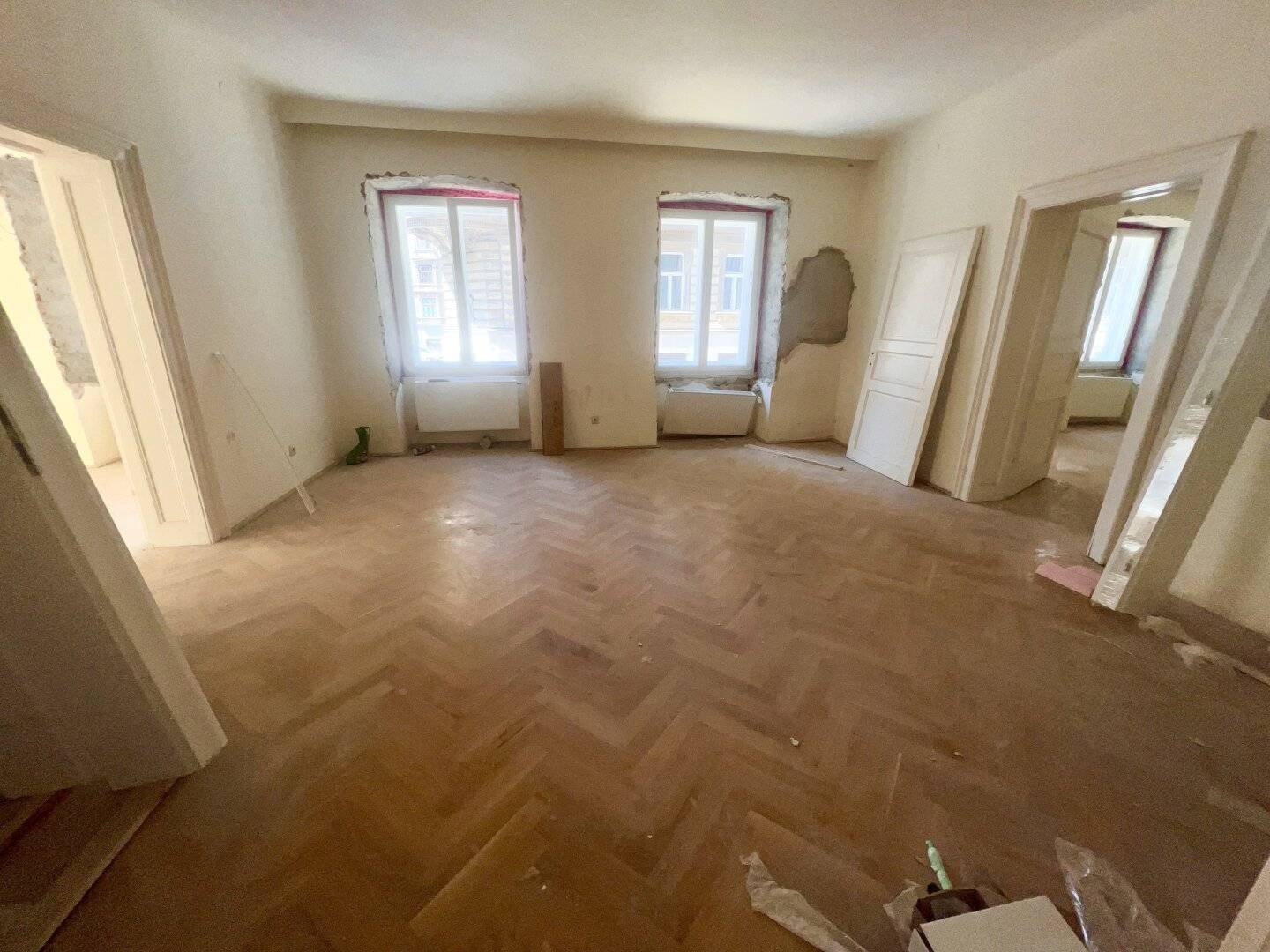 Charmante 4-Zimmer Altbauwohnung im begehrten Servitenviertel – Ihr Traum vom individuellen Wohnen im 9. Bezirk