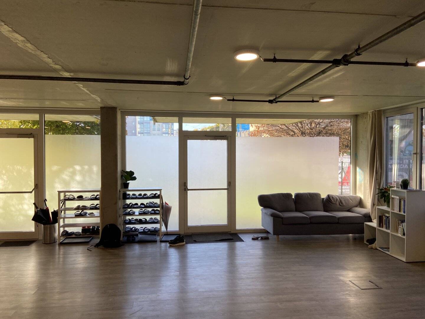 Geschäftslokal / Büro / Schauraum direkt an der Murpromenade - VERMIETET