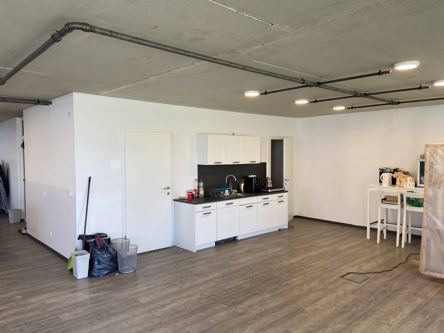 Geschäftslokal / Büro / Schauraum direkt an der Murpromenade - VERMIETET