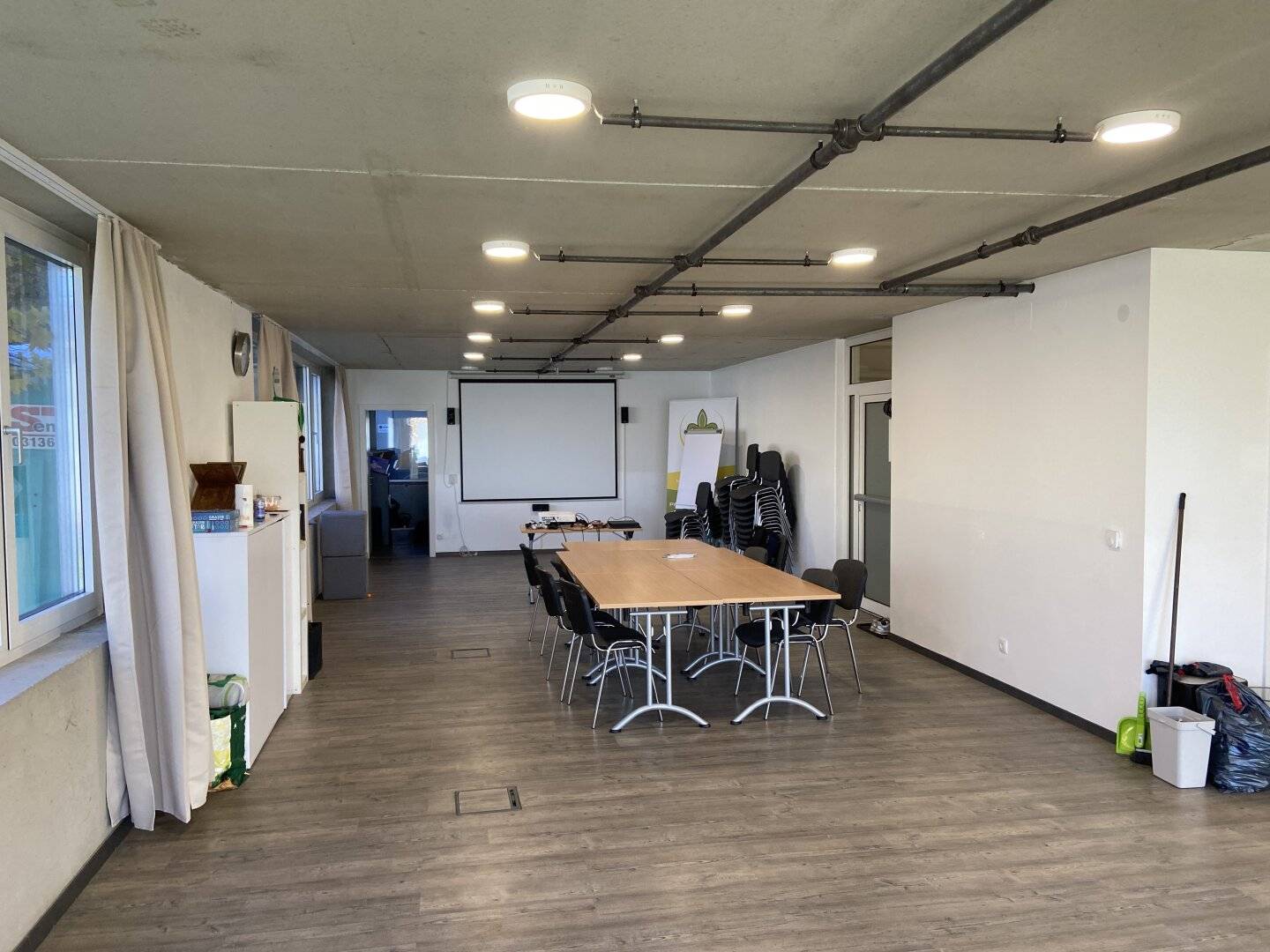 Geschäftslokal / Büro / Schauraum direkt an der Murpromenade - VERMIETET