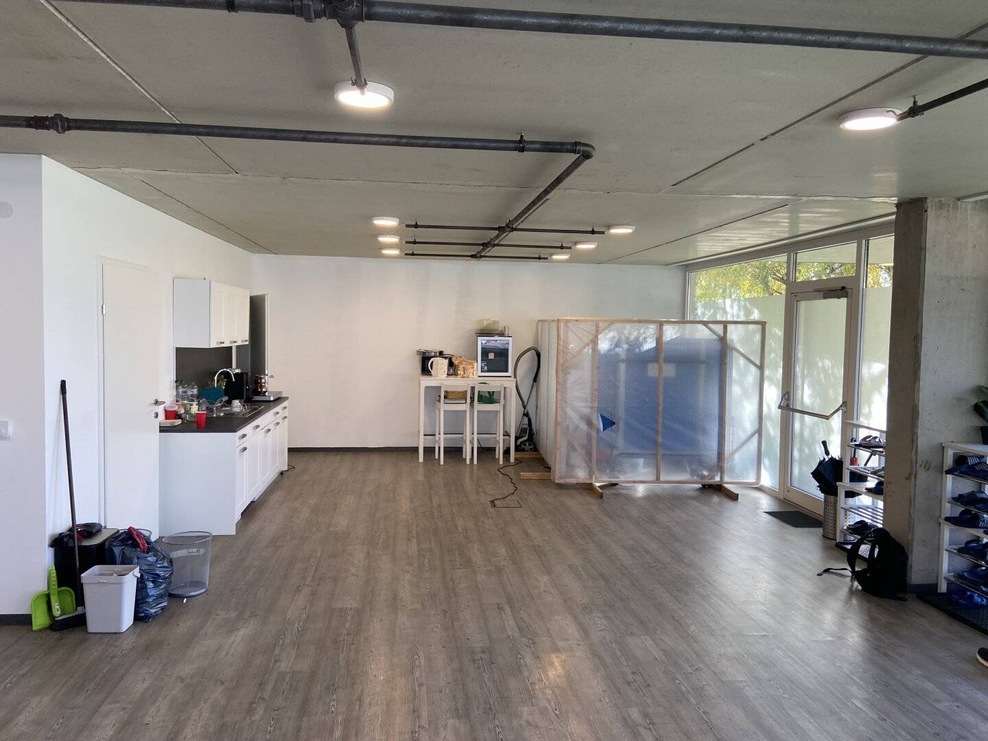 Geschäftslokal / Büro / Schauraum direkt an der Murpromenade - VERMIETET