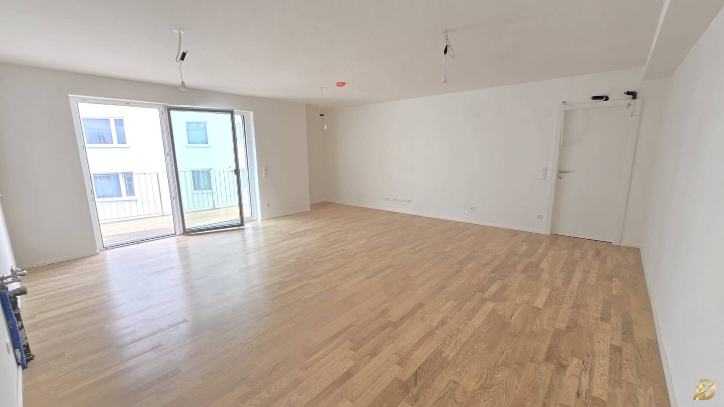 Erstbezug, Neubau, Exklusive 4. Zi. Wohnung mit Balkon, Terrasse