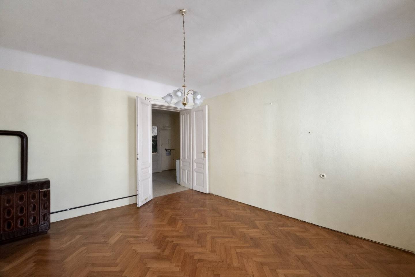 Charmante Wohnung in 1170 Wien – sanierungsbedürftig, 69m², baubewilligter Balkon, viel Potenzial, Nahe Yppenplatz!