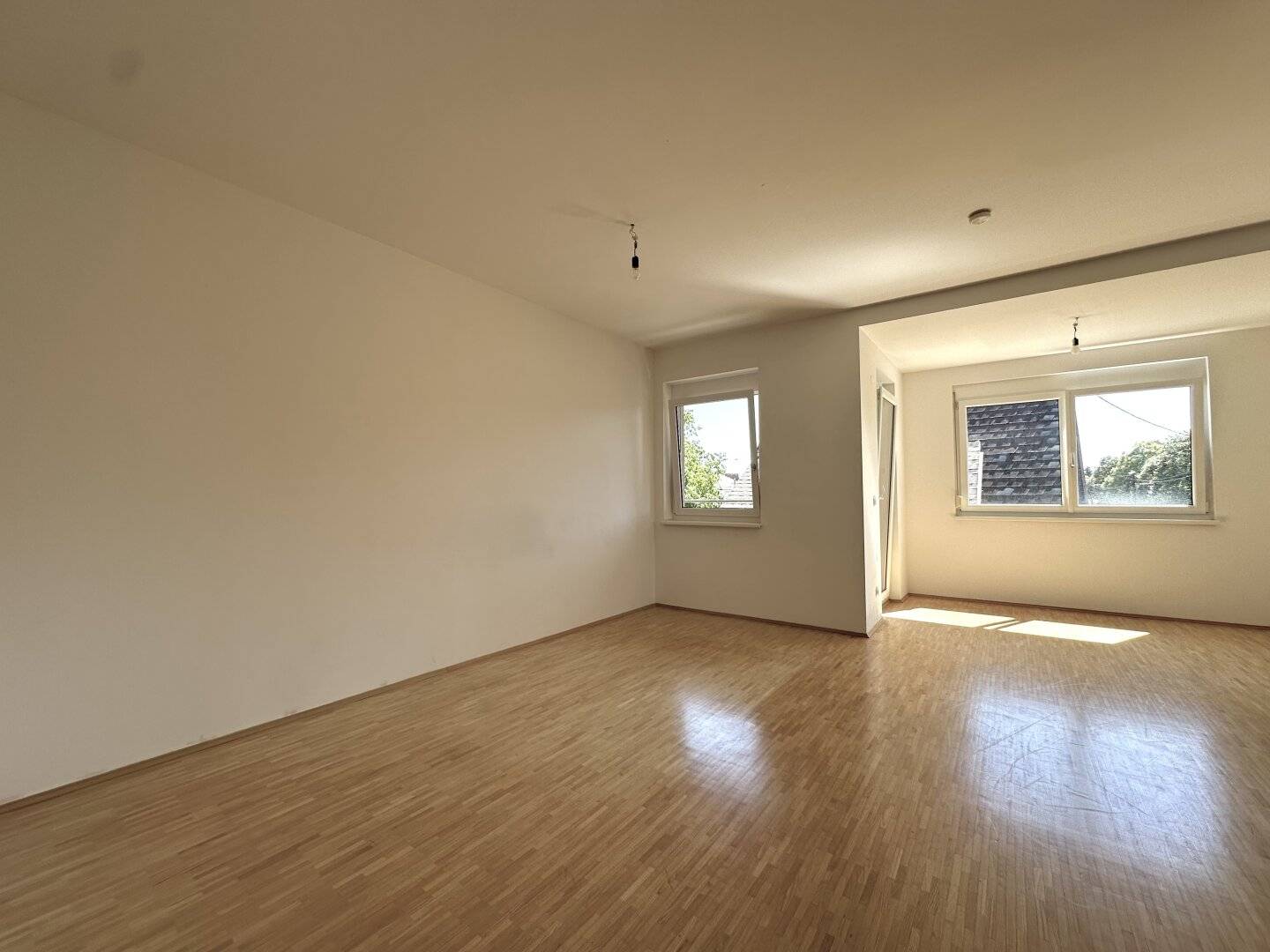 *Provisionsfreie Sonnige 2-Zi.-Wohnung mit Balkon / Carportstellplatz zusätzlich*