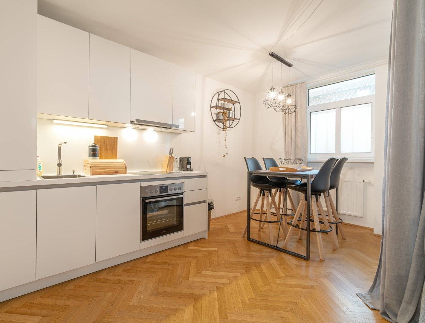 Stilvolles Wohnen in Wien: Generalsanierte Wohnung mit hochwertiger Ausstattung und Möblierung - Airbnb Nutzung möglich!