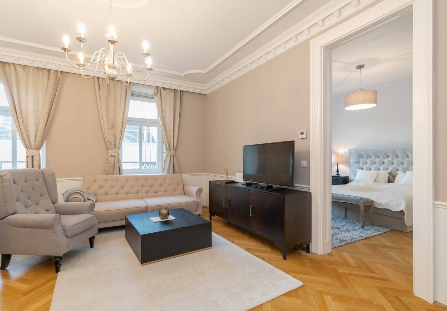 Erstbezug nach Generalsanierung: 3-Zimmer-Wohnung mit 2 Bädern, Lift & hochwertiger Möblierung in exklusiver Lage in Wien Gersthof!
