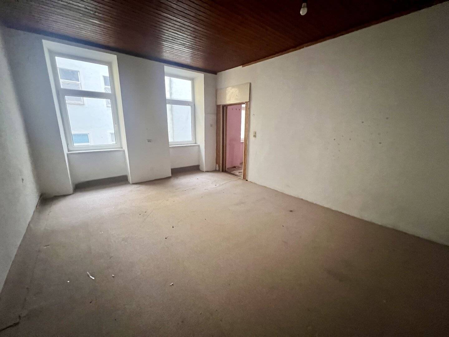 WG-tauglich! Günstige 3,5 - Zimmer Wohnung im 1.ten Liftstock - 3 getrennte Schlafzimmer möglich!