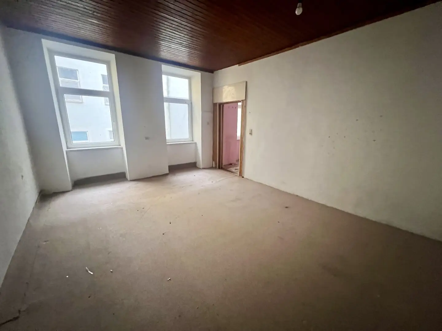 WG-tauglich! Günstige 3,5 - Zimmer Wohnung im 1.ten Liftstock - 3 getrennte Schlafzimmer möglich!