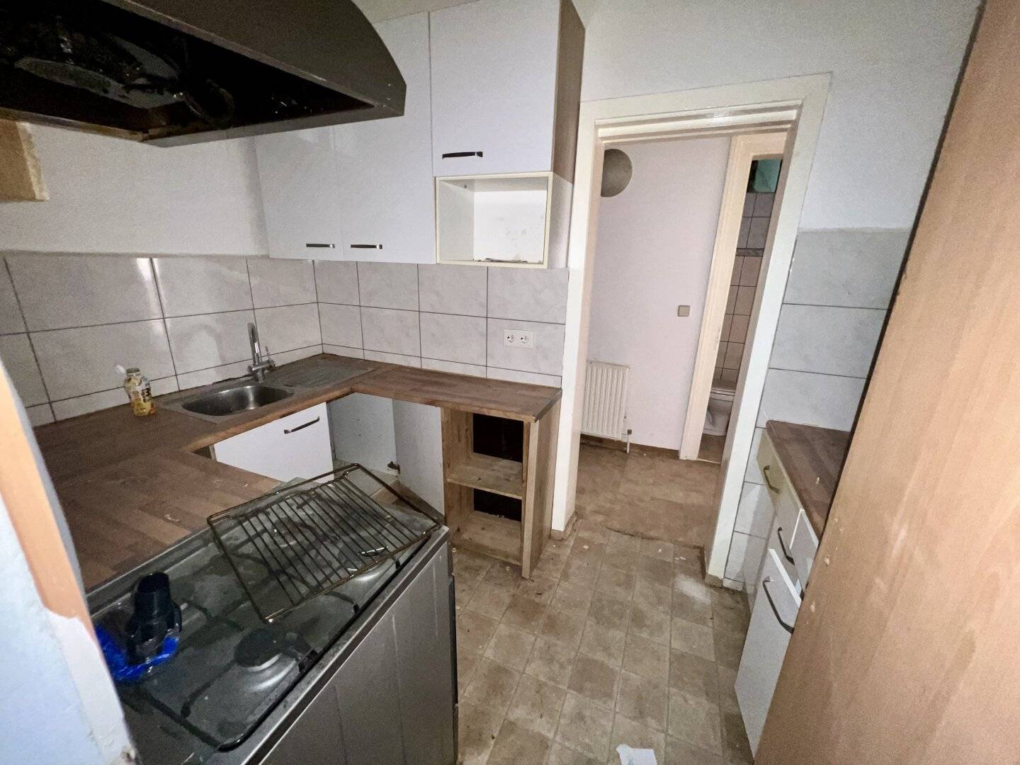 Charmante 2,5 Zimmer-Altbauwohnung im 1ten Liftstock eines generalsanierten Hauses - mit Airbnb-Möglichkeit!