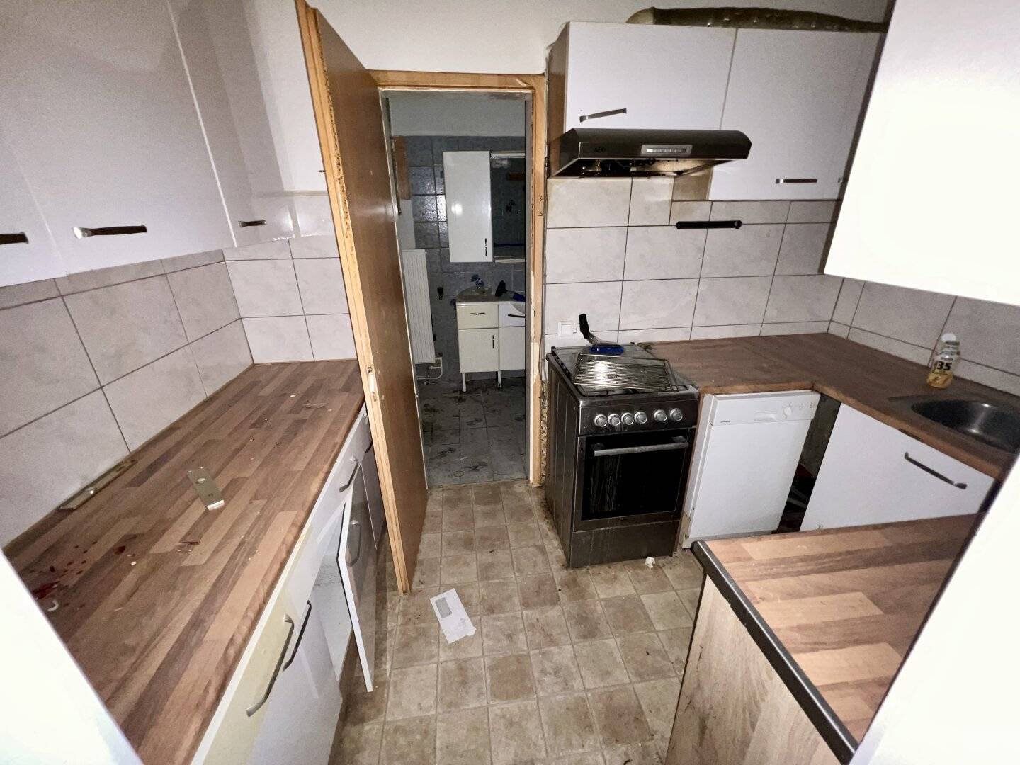Charmante 2,5 Zimmer-Altbauwohnung im 1ten Liftstock eines generalsanierten Hauses - mit Airbnb-Möglichkeit!