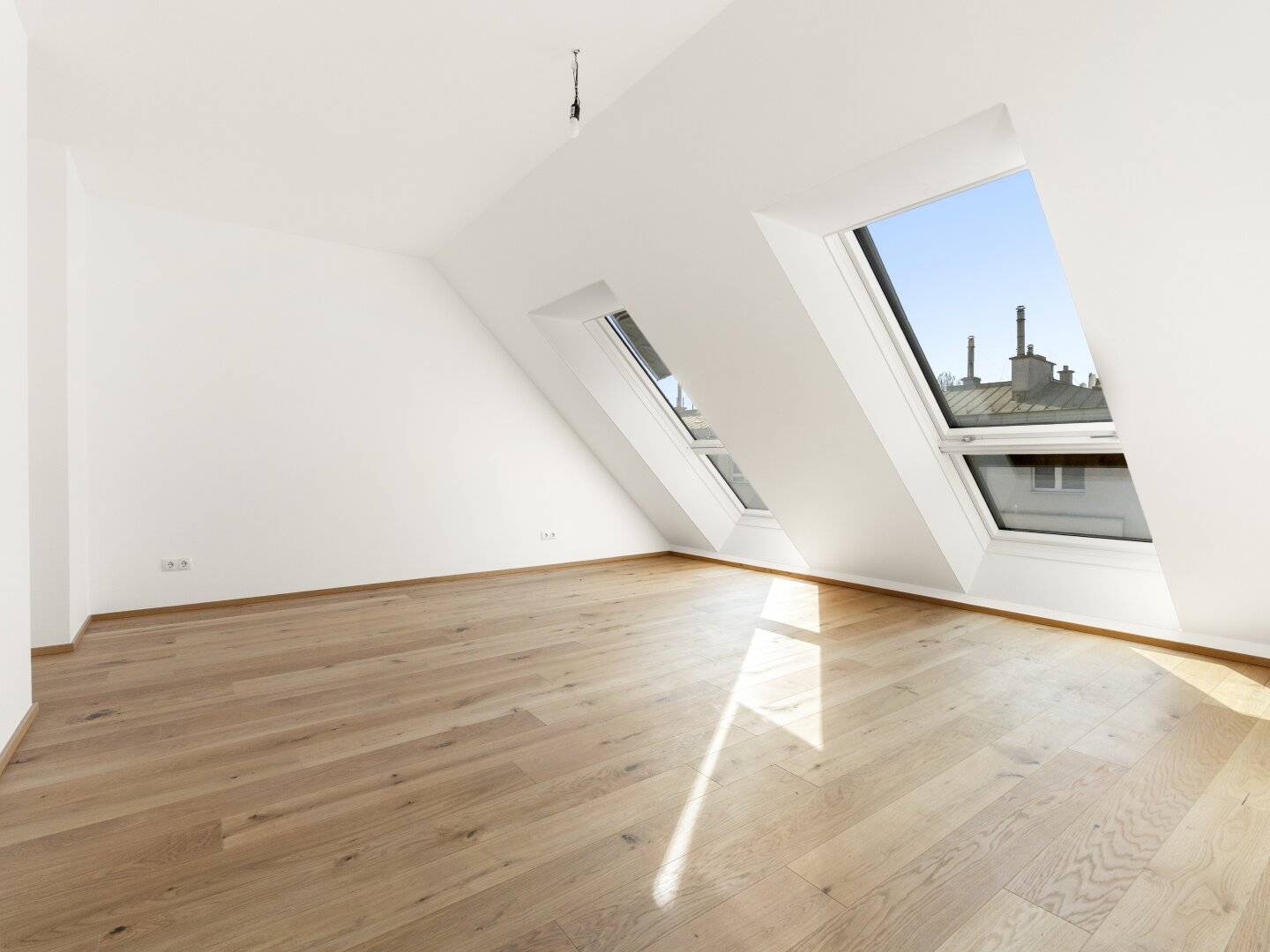 PENTHOUSE AM CZERNINPLATZ | 151 M² WOHNFLÄCHE | 104 M² PRIVATE FREIFLÄCHE