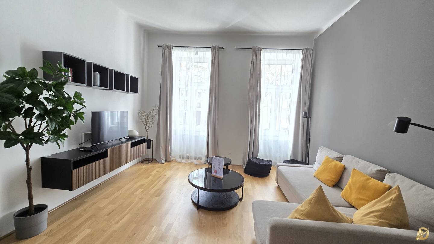 Klassische Altbau 3 Zi. Wohnung, erster Stock