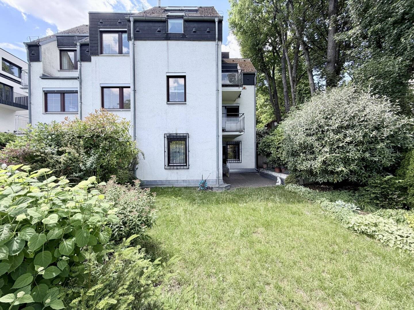 GARTEN-MAISONETTE MIT HAUSCHARAKTER IN BEGEHRTER DÖBLINGER GRÜNLAGE