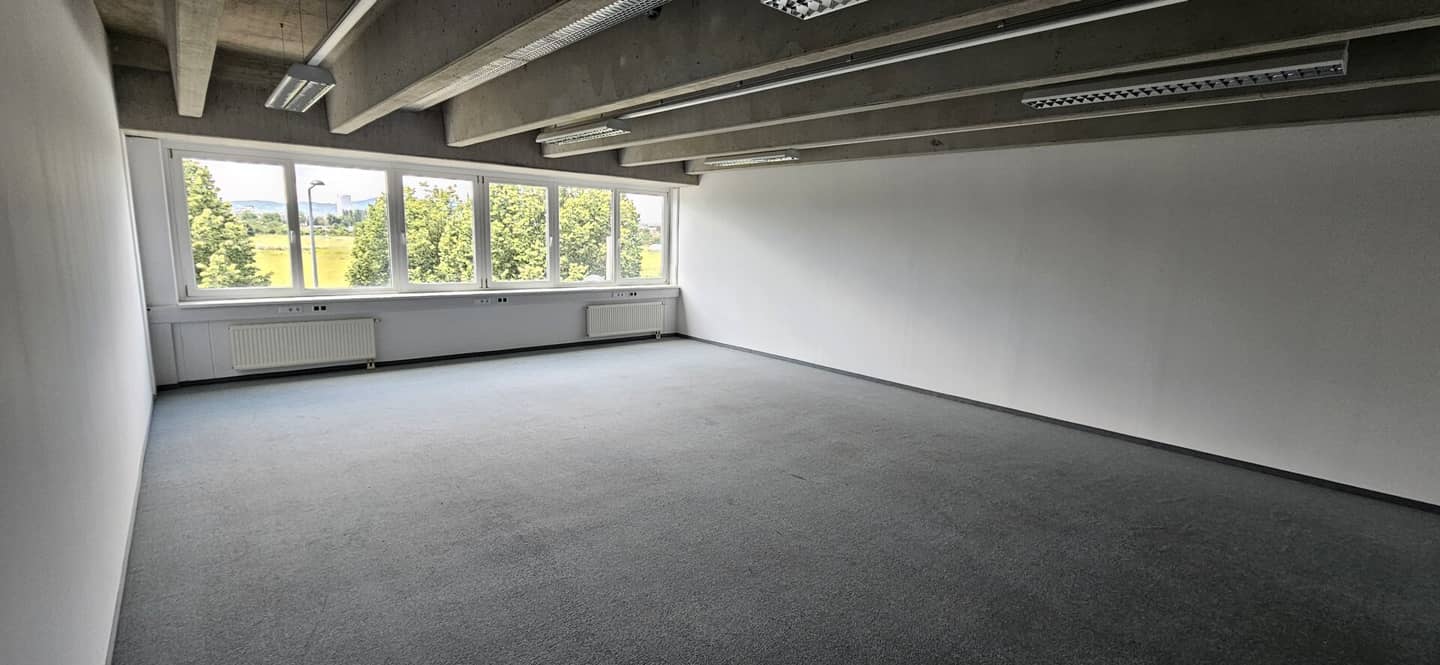 Moderne 526m2 Büro- und Praxisfläche in 1220 Wien