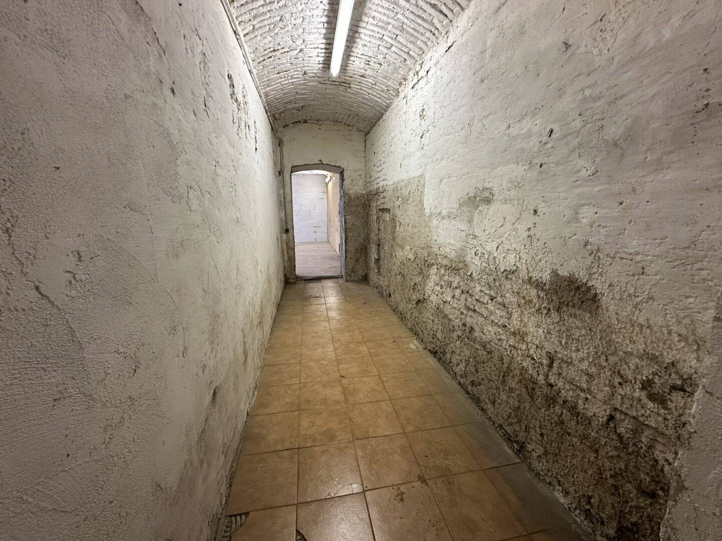 Lagerraum im Souterrain an der Laxenburger Straße