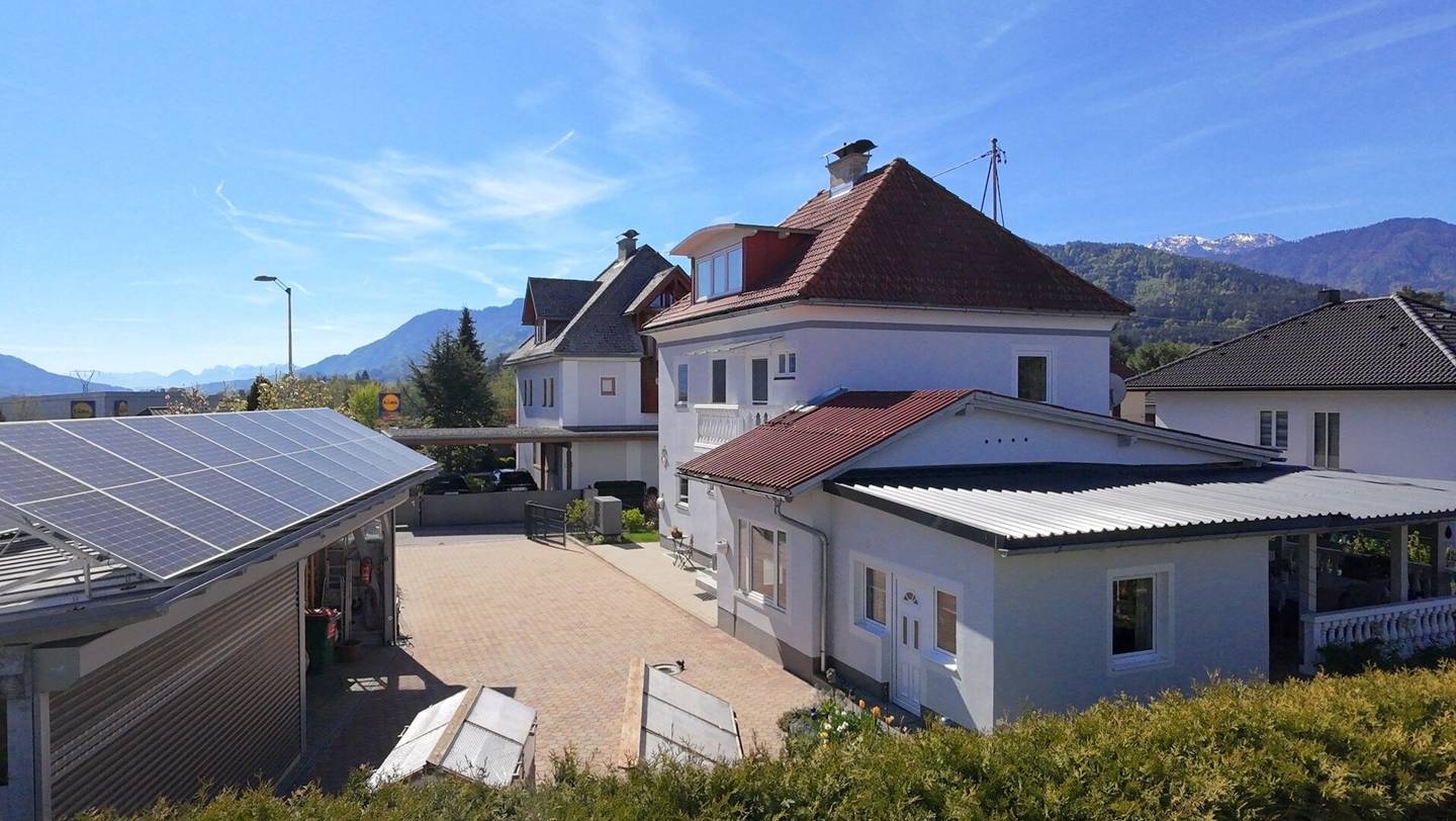 Charmantes Einfamilienhaus mit Wintergarten, Einliegerwohnung und großzügigem Raumangebot