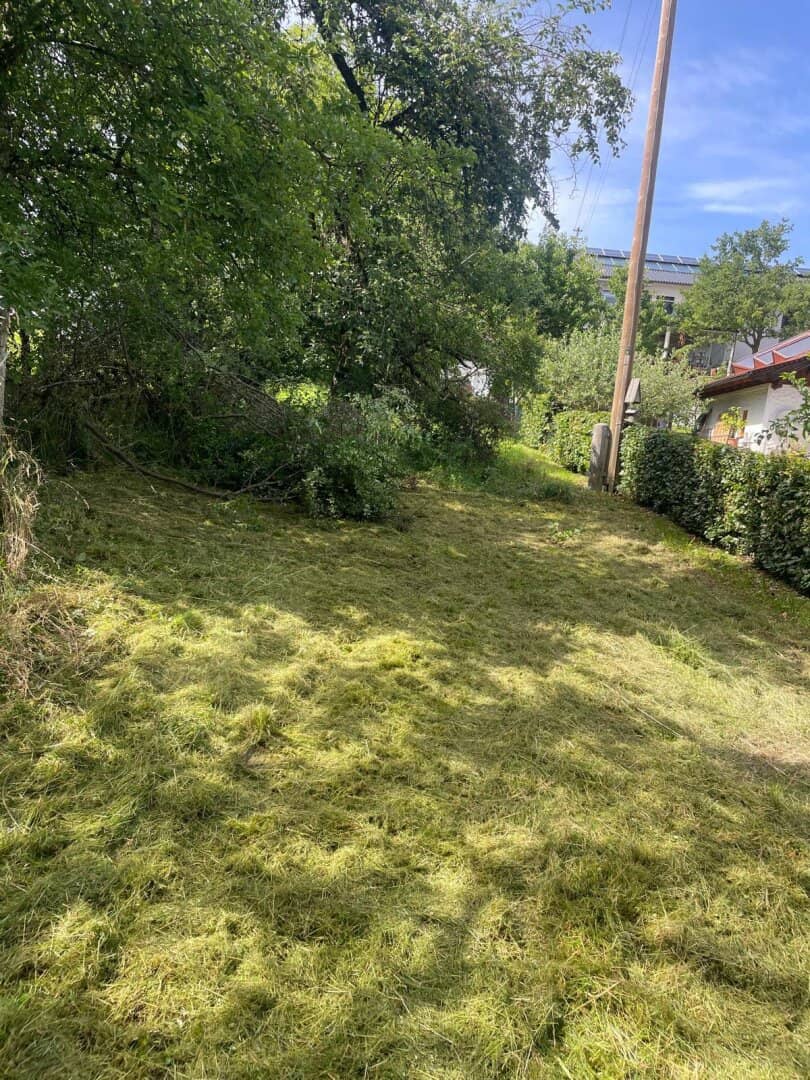 Traumgrundstück ca. 723m² in Grolzham, ohne BAUZWANG   – Eigenheim mit Grünblick!