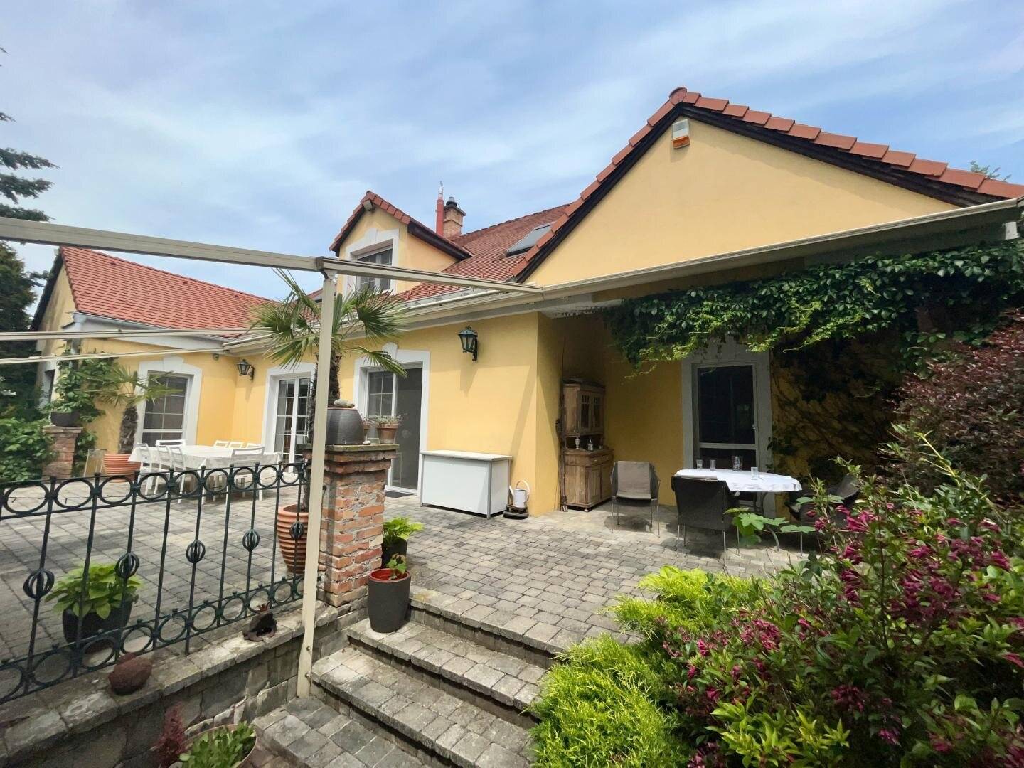 JETZT die Gelegenheit nutzen: Reiterparadies in Ungarn - Traumvilla OHNE Nachbarn - 8 Hektar Traumgrund mit Entwicklungspotenzial - 1h von Wien/15 Minuten zur Grenze Pamhagen