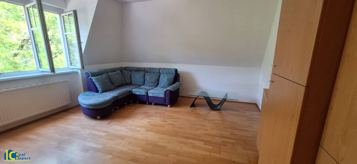 Grünruhelage, gepflegte 3 Zimmer Dachgeschoss Wohnung um €234.990