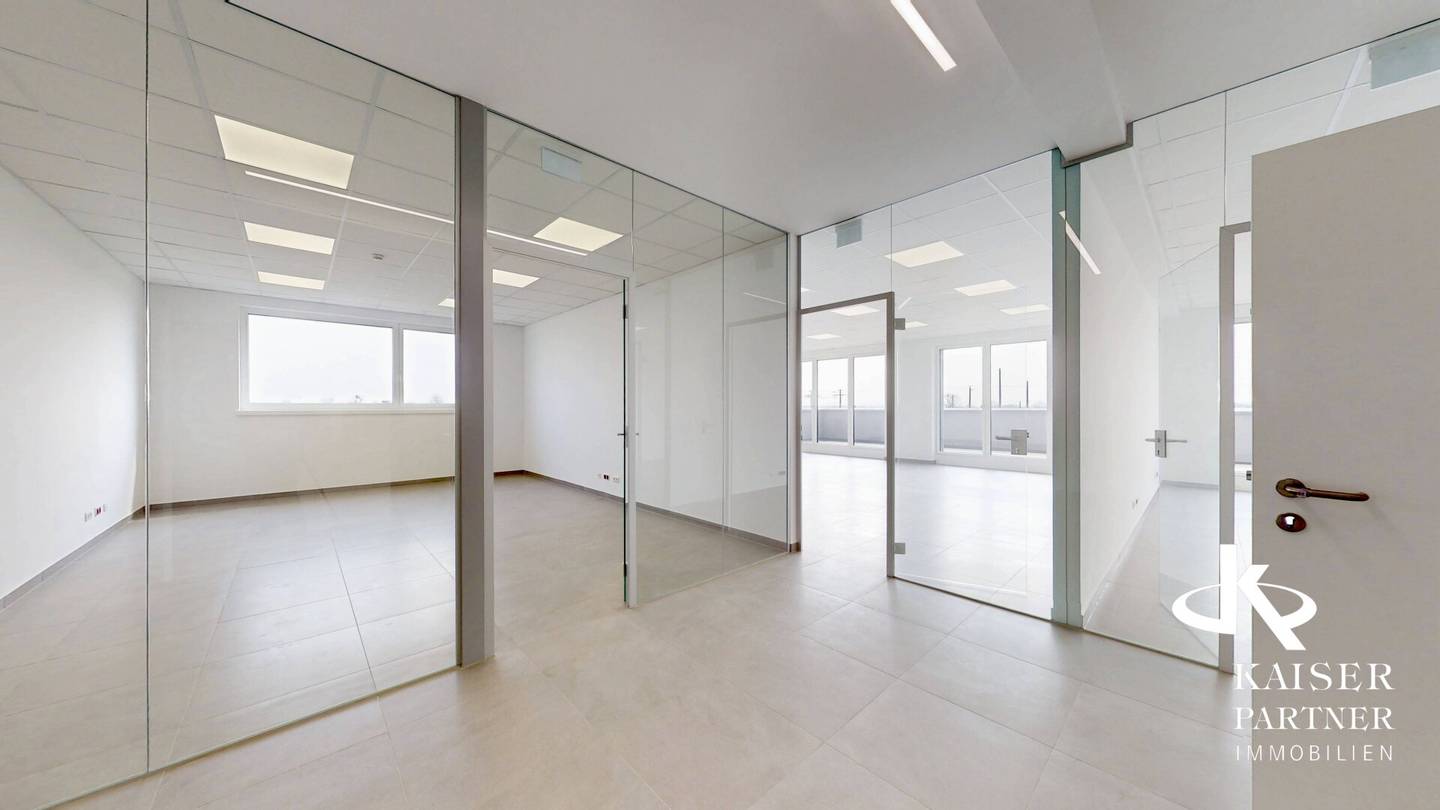 Moderne 3-Zimmer Büro mit Terrasse & 2 Parkplätzen – Erstbezug!