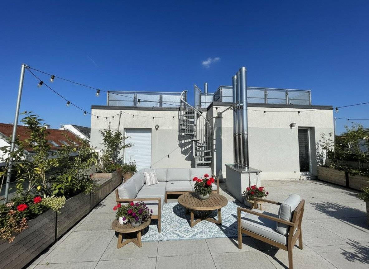 PROVISIONSFREI!!! Wunderschöne geräumige Dachterrassenwohnung mit super Ausblick auf Wiener Neustadt