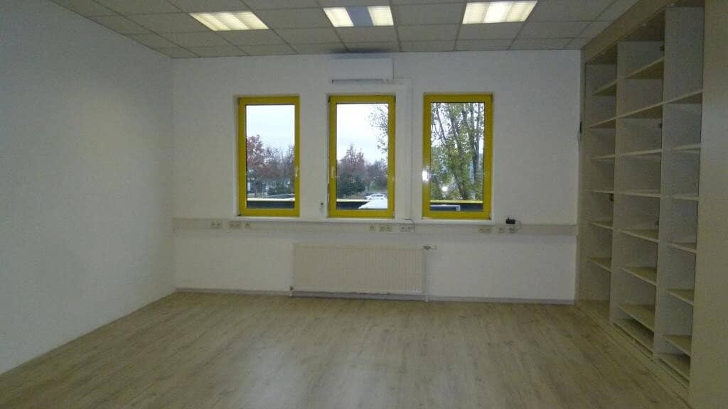 Büro im 2. OG - Nähe S1 - klimatisiert