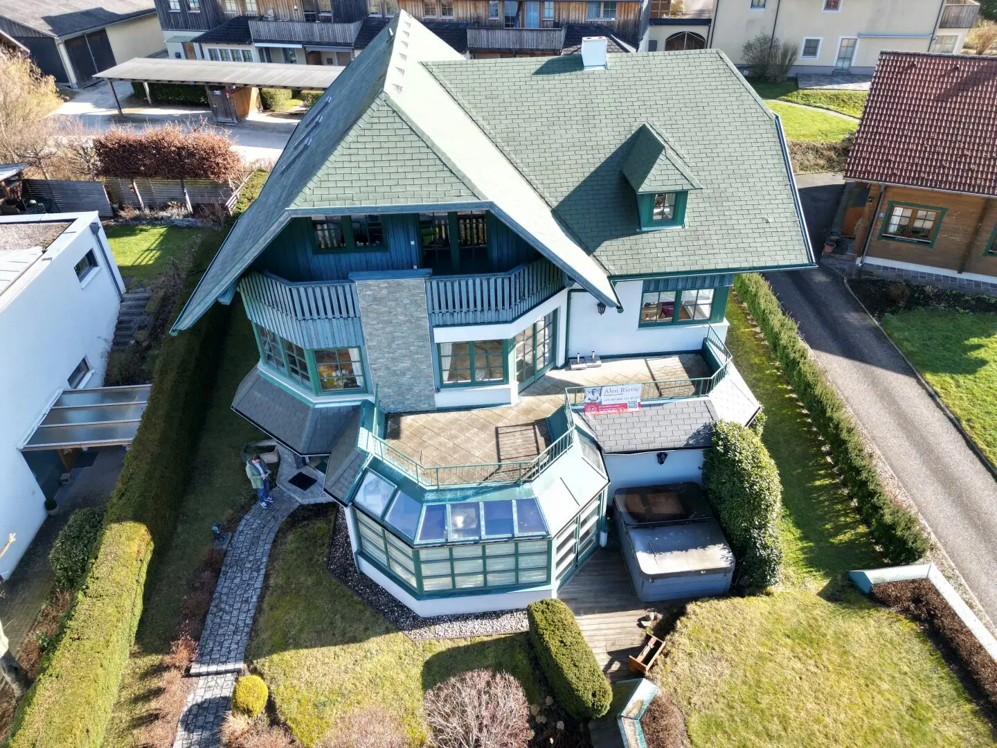 Großzügiges Einfamilienhaus in Seewalchen am Attersee (Buchberg), inkl. Kamin & Fußbodenheizung!