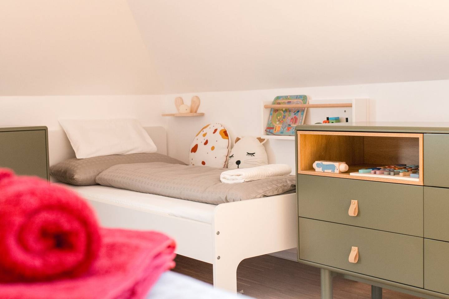 Im Herzen der Grazer Altstadt: Traumhaft schöne Dachgeschoßwohnung mit Klimaanlage in bester Innenstadtlage: 3 Zimmer, 89m², Terrasseneinschnitte sind genehmigt und geplant!