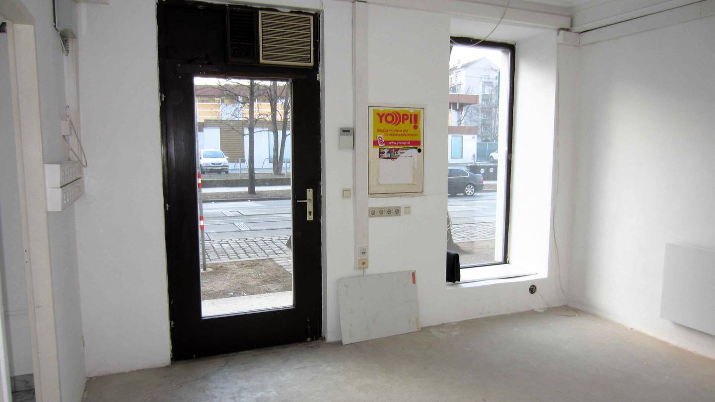 Geschäftslokal nebst Brigittenauer Hallenbad!