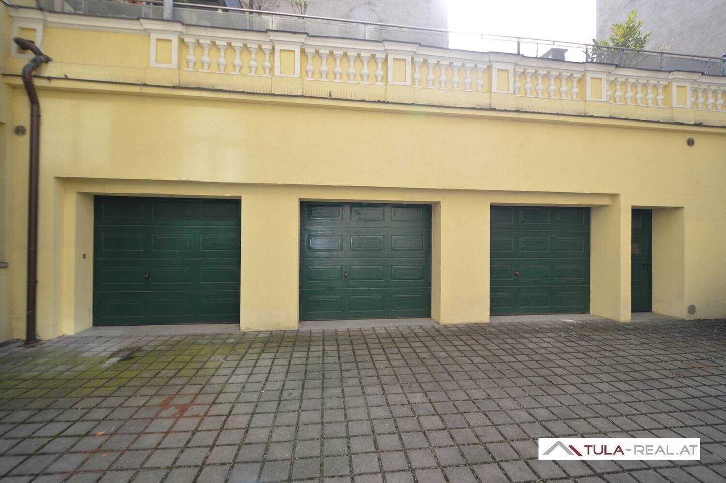 Garagenplatz 1150 Wien, Robert Hamerling Gasse 9