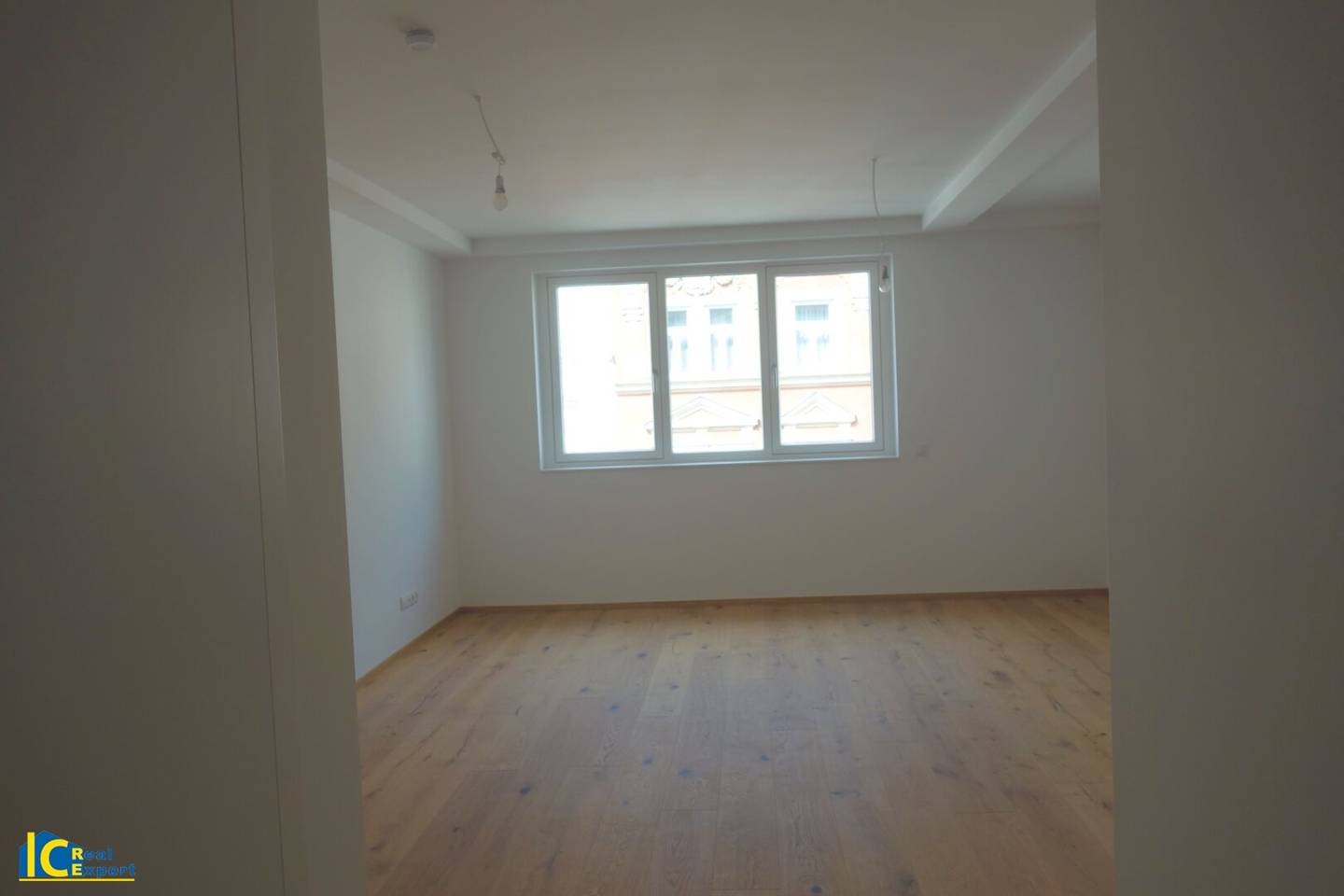 Erstbezug, charmante 2 Zimmer Wohnung im 1.DG ohne Schrägen