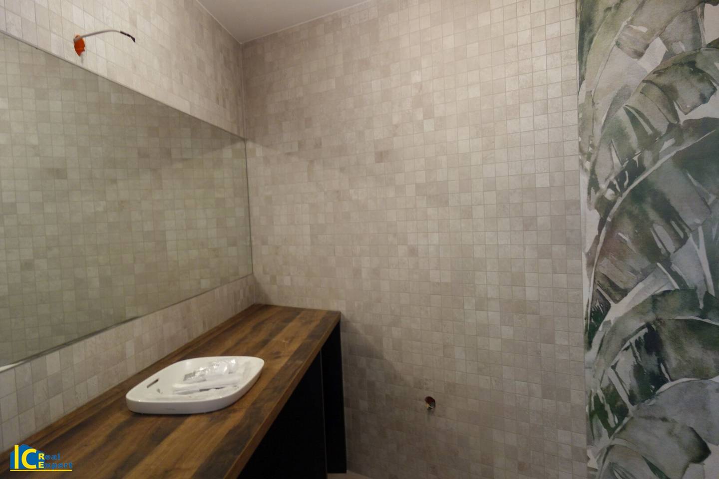Erstbezug, charmante 2 Zimmer Wohnung im 1.DG ohne Schrägen