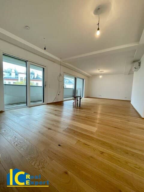 Tolle 3 Zimmer Dachgeschoß Wohnung mit Loggia in 1050 Wien - 103,56m²