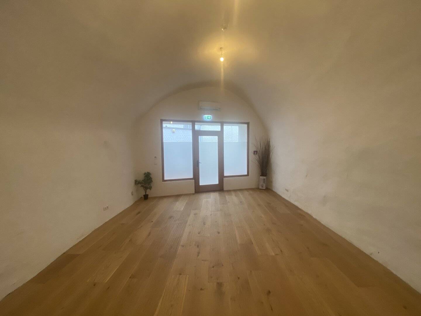 GESCHÄFTS-/BÜROFLÄCHE IN ALTSTADT