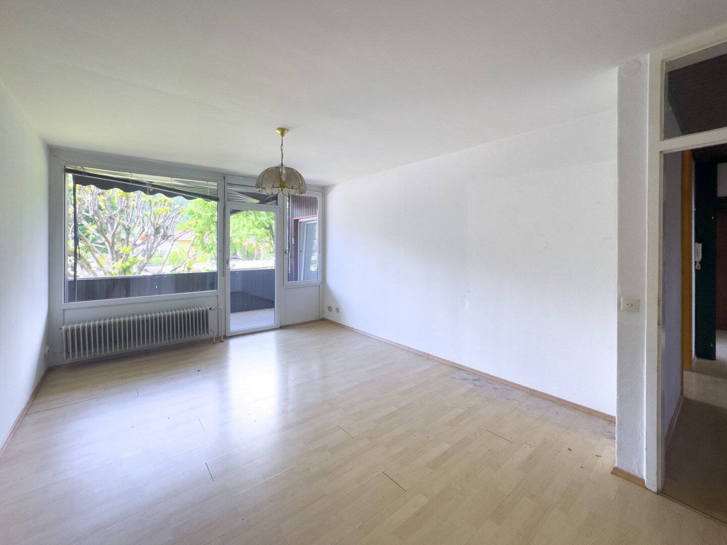 MIT GRÜNBLICK! 3-ZIMMER-WOHNUNG IN OBERALM!