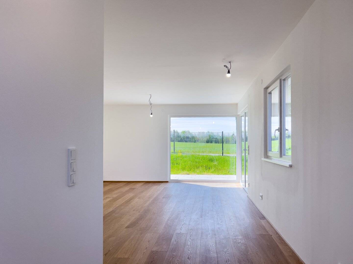 MODERNE DOPPELHAUSHÄLFTEN IN LAMPRECHTSHAUSEN
